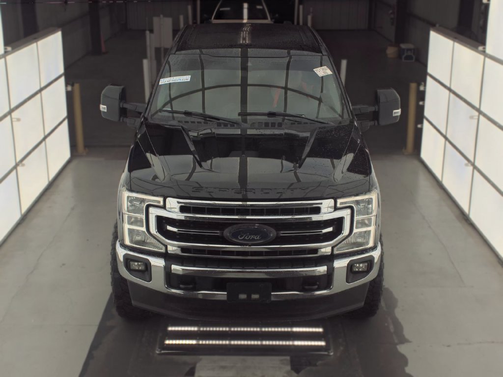 Used 2021 Ford F250 Lariat w/ Lariat Ultimate Package AWD/4WD image 3