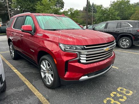 Used 2023 Chevrolet Tahoe High Country w/ Premium Package AWD/4WD image 5