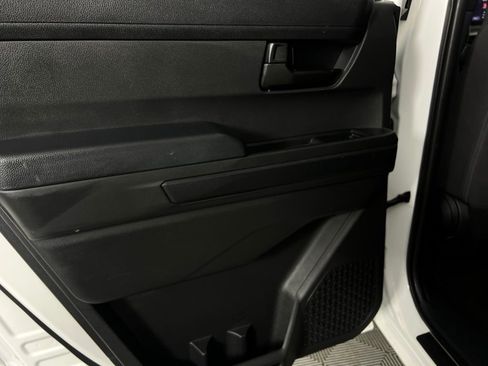 Used 2025 Toyota Tacoma SR5 image 26