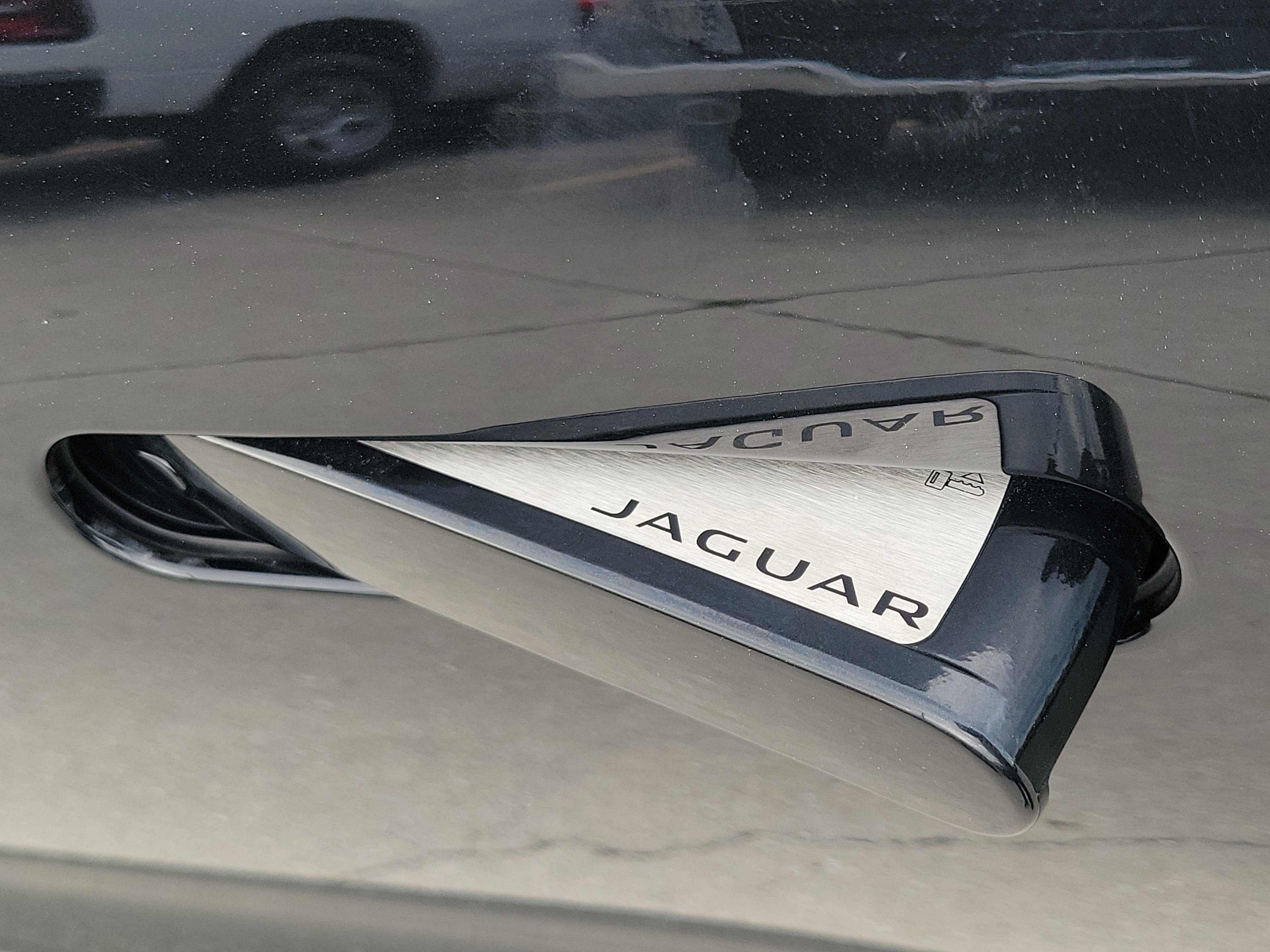 Used 2014 Jaguar F-TYPE Convertible RWD image 27