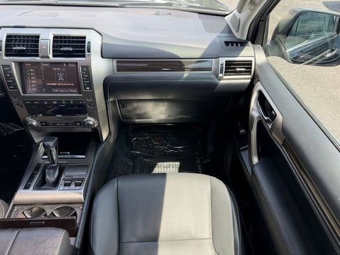 Used 2015 Lexus GX 460 AWD/4WD image 27