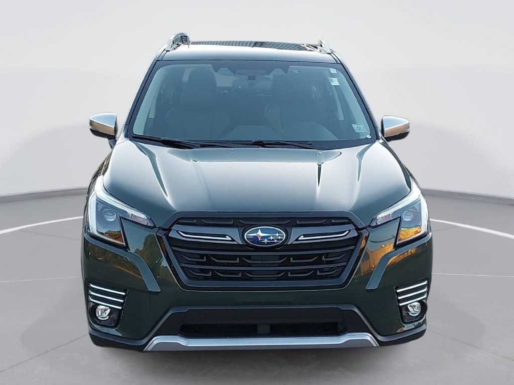 Used 2024 Subaru Forester Touring w/ Pop Package 2 AWD/4WD image 2