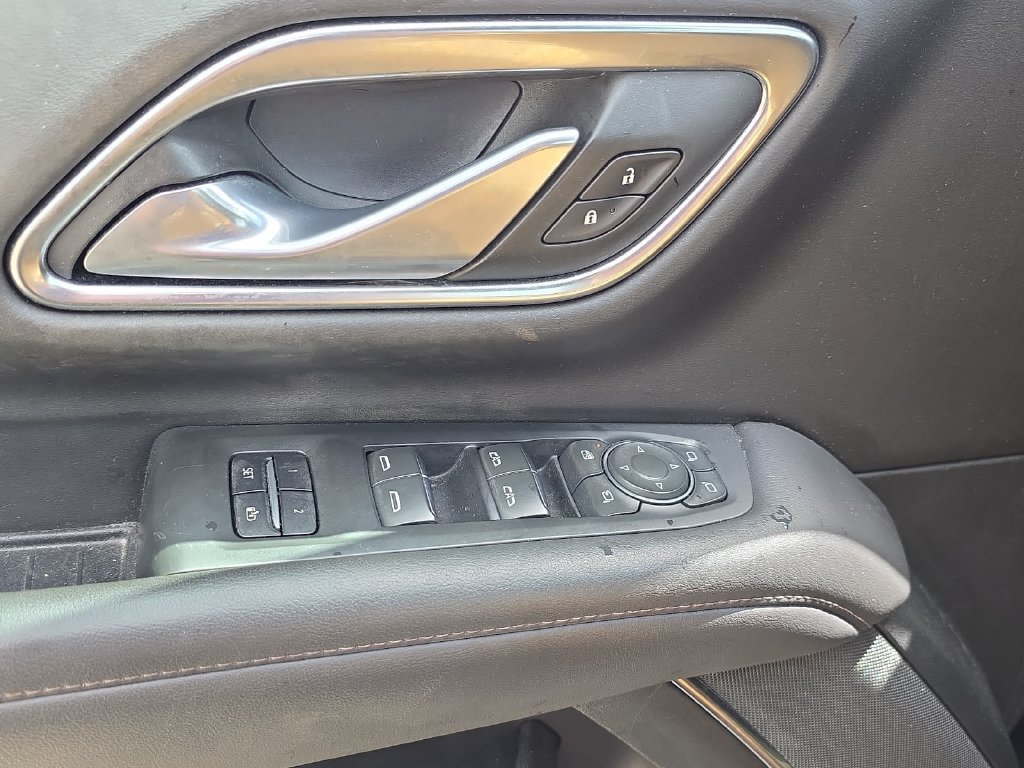 Used 2021 Chevrolet Suburban High Country RWD image 27