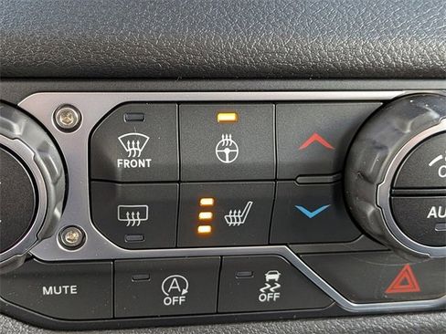 New 2025 Jeep Gladiator Sport image 23