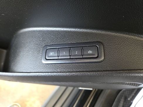 Used 2019 Chevrolet Tahoe LT AWD/4WD image 11
