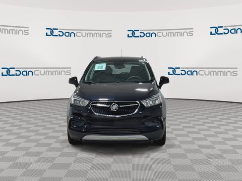 Used 2022 Buick Encore Preferred w/ Safety Package FWD image 3
