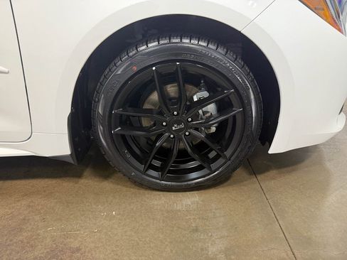 Used 2021 Toyota Corolla SE image 90