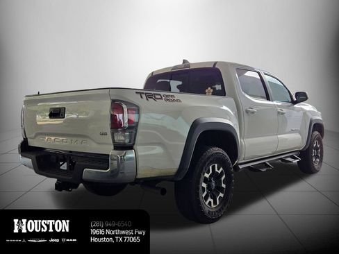Used 2023 Toyota Tacoma TRD Off-Road RWD image 10