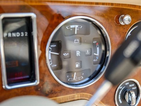 Used 2000 Rolls-Royce Corniche RWD image 42