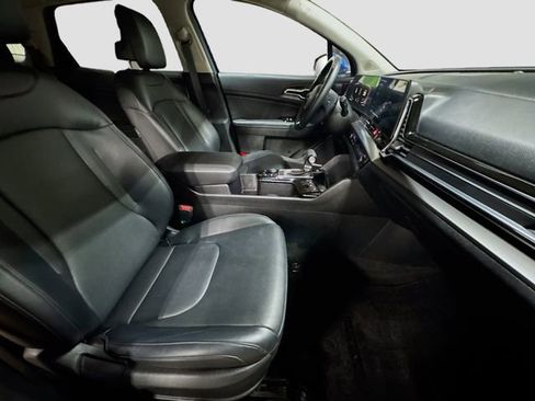 Used 2023 Kia Sportage EX image 31