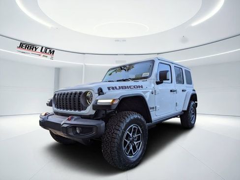 New 2026 Jeep Wrangler Unlimited Rubicon AWD/4WD image 7
