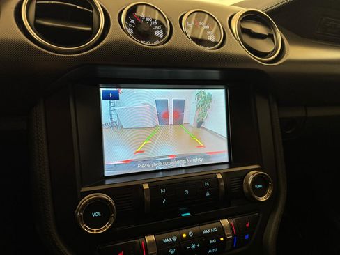 Used 2021 Ford Mustang Shelby GT500 w/ Technology Package image 30