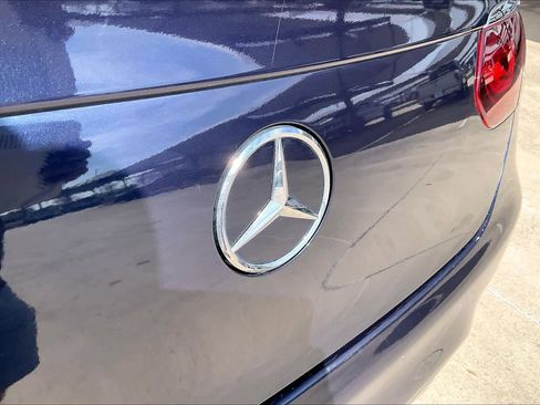 Used 2023 Mercedes-Benz GLC 300 4MATIC Coupe image 10