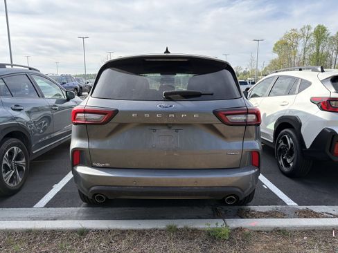 Used 2024 Ford Escape ST-Line Elite image 5