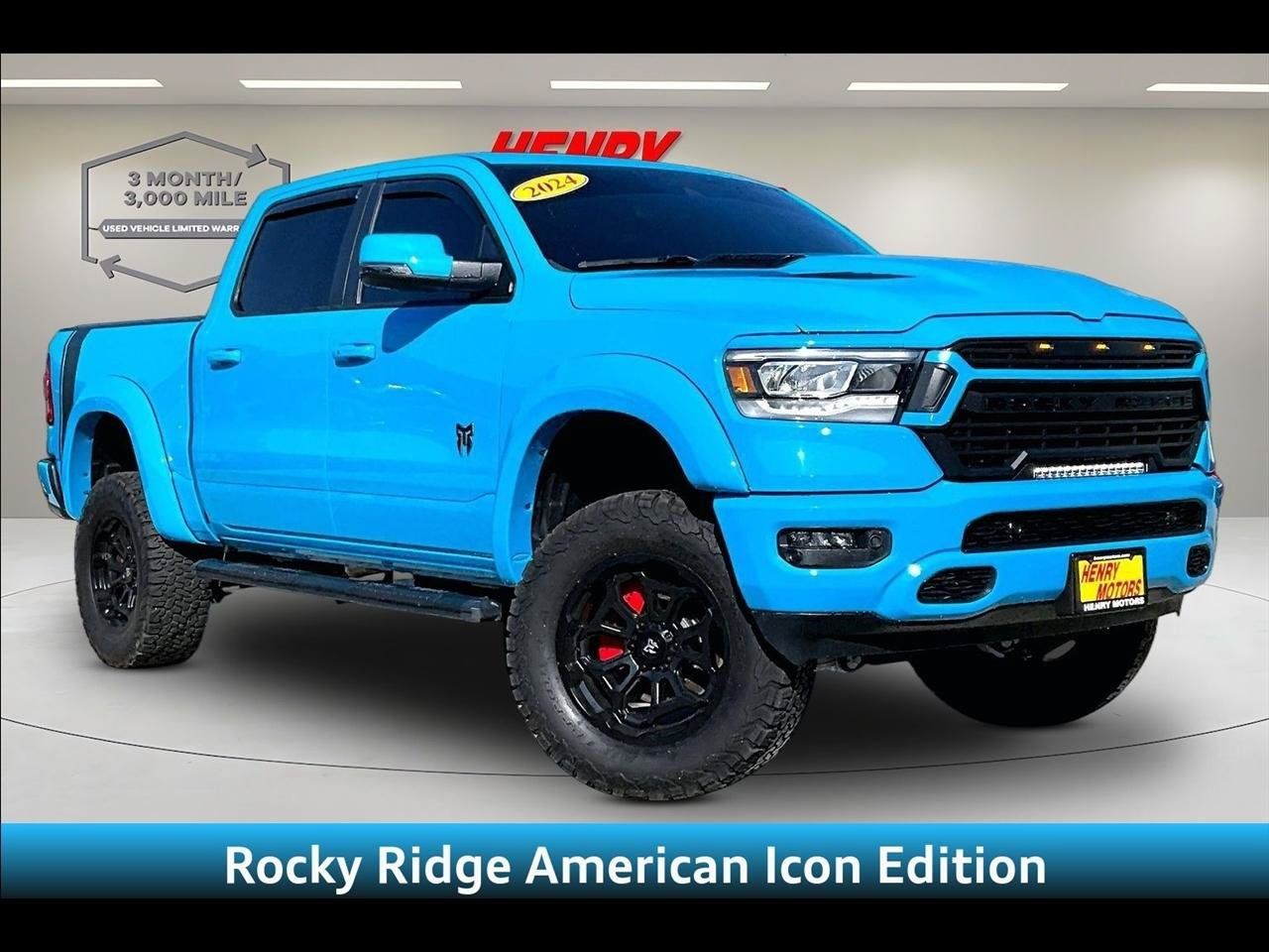 Used 2024 RAM 1500 Laramie AWD/4WD image 1