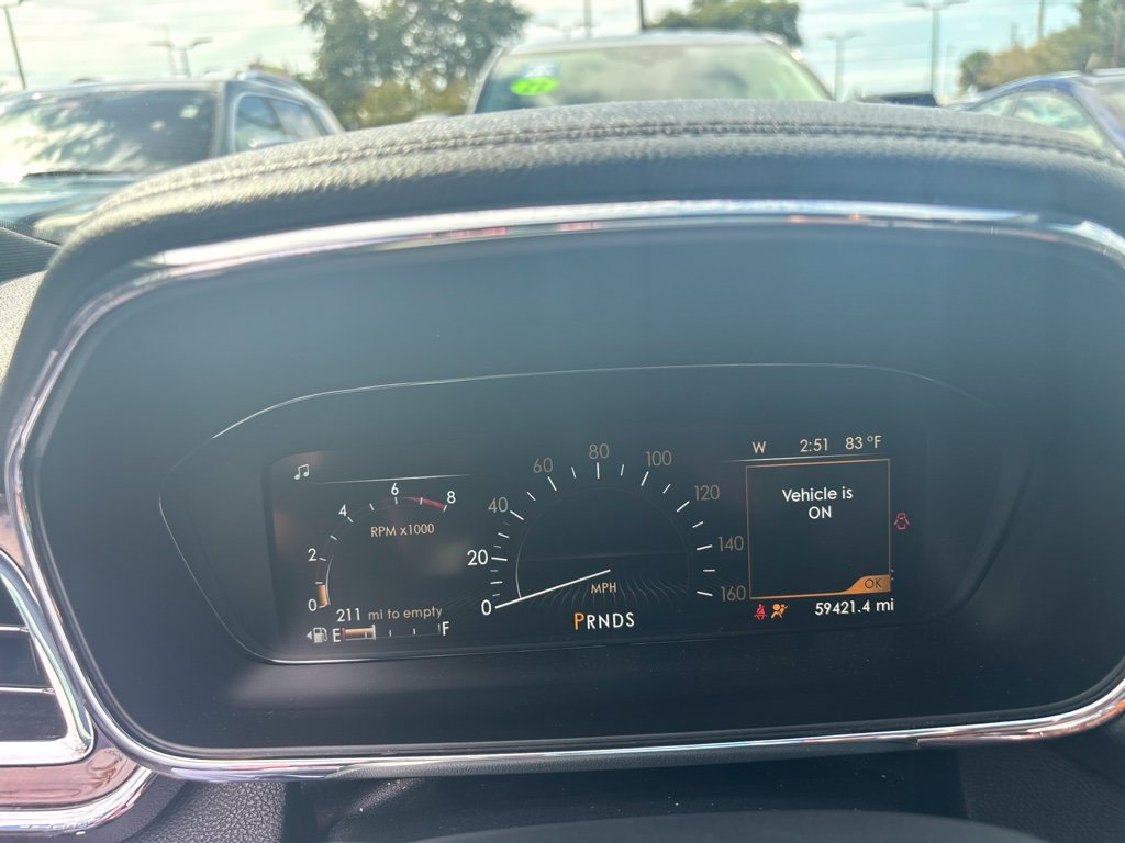 Used 2018 Lincoln Continental Select w/ Continental Climate Package FWD image 4