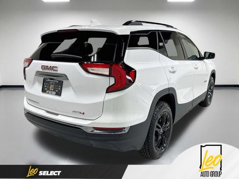 Used 2024 GMC Terrain AT4 w/ Tech Package AWD/4WD image 8