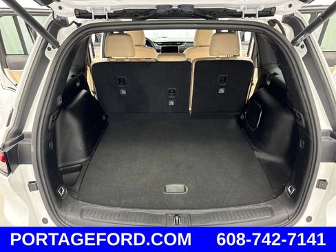 Certified 2023 Jeep Grand Cherokee Limited w/ Trailer Tow Prep Group (B) AWD/4WD image 40