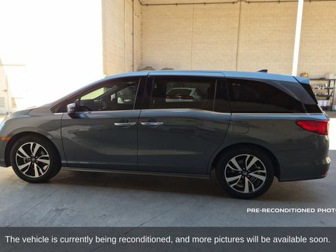 Used 2018 Honda Odyssey Elite image 9