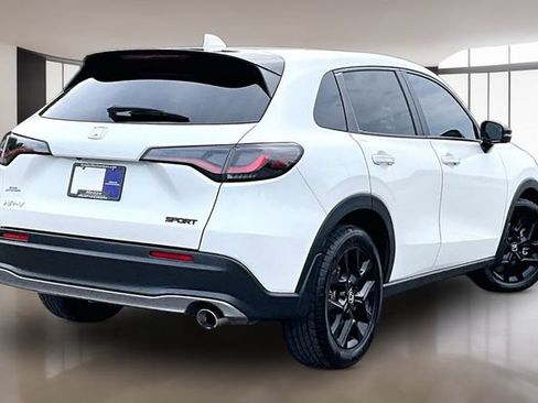 Used 2024 Honda HR-V Sport image 6