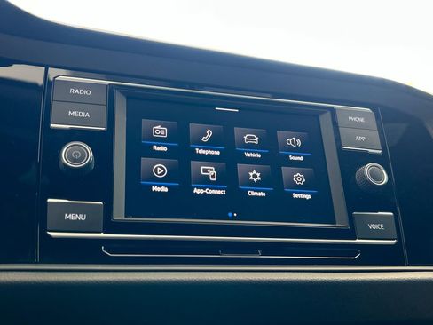 Certified 2021 Volkswagen Jetta R-Line FWD image 21
