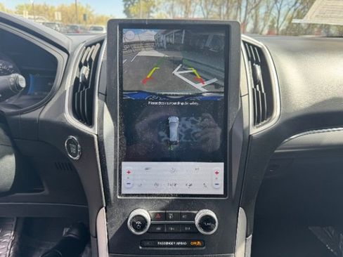 Used 2022 Ford Edge SEL image 36