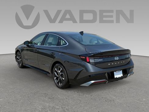 Used 2025 Hyundai Sonata SEL FWD image 23