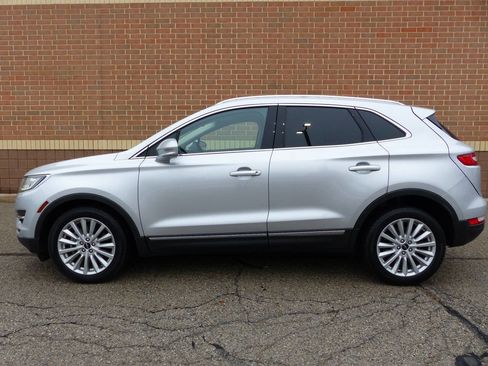Used 2019 Lincoln MKC Premiere image 5