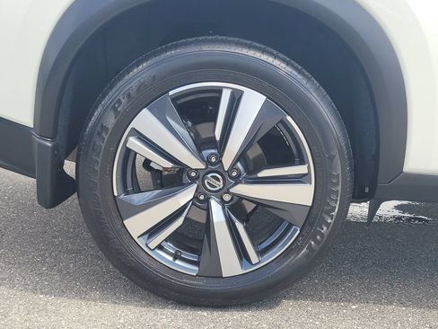 Used 2021 Nissan Rogue SL w/ Premium Package FWD image 6