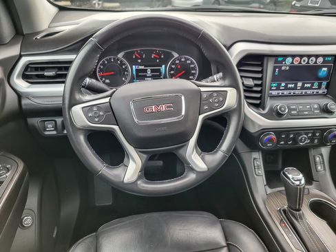 Certified 2019 GMC Acadia SLT w/ Black Edition image 12