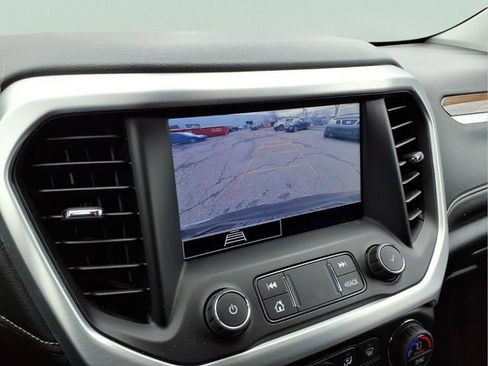Used 2020 GMC Acadia SLE w/ Driver Convenience Package image 21