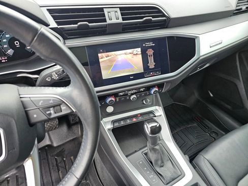 Used 2020 Audi Q3 2.0T Premium w/ Convenience Package image 30