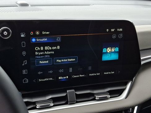 Certified 2025 Chevrolet Equinox LT w/ Convenience Package II AWD/4WD image 17