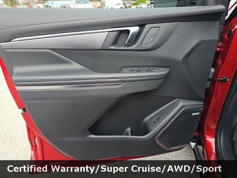 Certified 2025 Buick Enclave Sport Touring w/ Super Cruise Package image 13