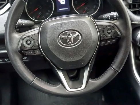 Certified 2021 Toyota RAV4 XLE Premium AWD/4WD image 15