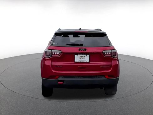 Used 2025 Jeep Compass Trailhawk image 11