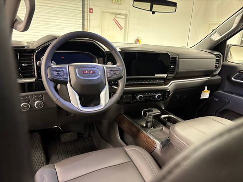 New 2026 GMC Sierra 1500 Elevation w/ Elevation Premium Package image 26