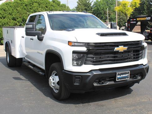 Used 2025 Chevrolet Silverado 3500 W/T w/ WT Convenience Package AWD/4WD image 10