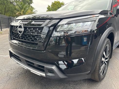 Used 2025 Nissan Pathfinder Platinum AWD/4WD image 34