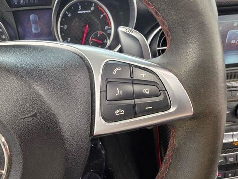Used 2017 Mercedes-Benz SLC 43 AMG image 18
