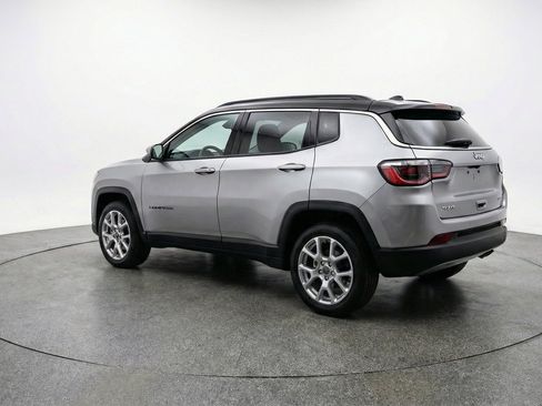 Used 2025 Jeep Compass Limited AWD/4WD image 6