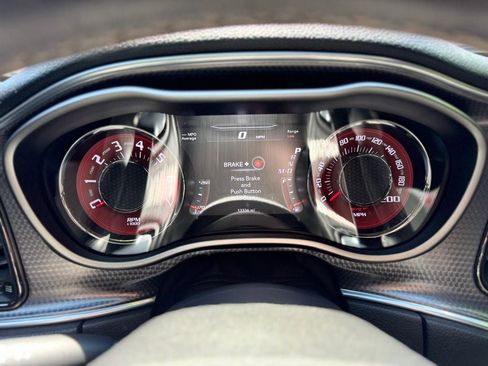 Used 2019 Dodge Challenger SRT Hellcat RWD image 16