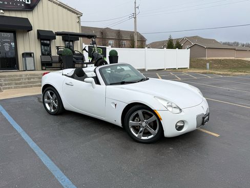 Used 2008 Pontiac Solstice Convertible w/ Preferred Package image 32