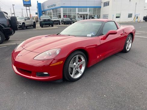 Used 2005 Chevrolet Corvette Coupe w/ Preferred Equipment Group image 3