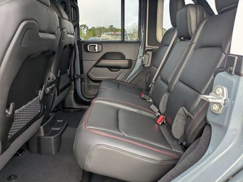 New 2026 Jeep Wrangler Unlimited Rubicon image 17
