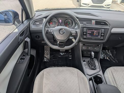 Used 2018 Volkswagen Tiguan S FWD image 17