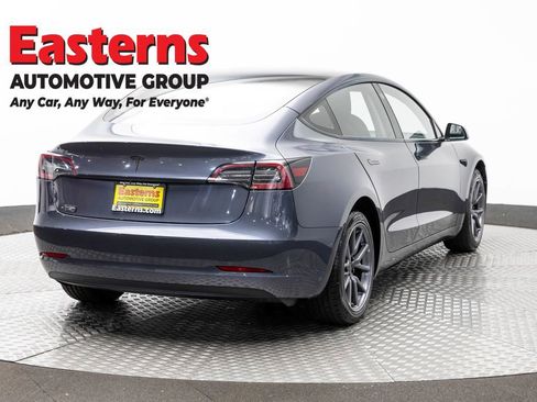 Used 2023 Tesla Model 3 Standard Range RWD image 5