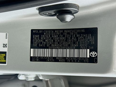 Used 2024 Toyota Corolla LE FWD image 12