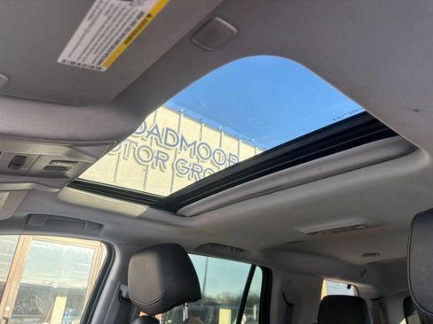 Used 2020 Cadillac Escalade Luxury image 17