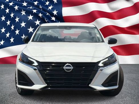 Used 2025 Nissan Altima 2.5 SV AWD/4WD image 4